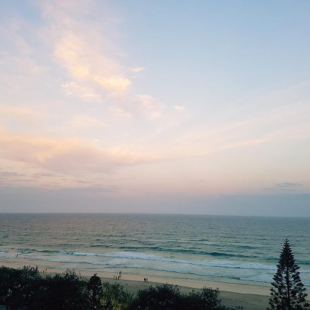 Zenith Ocean Front Apartments Gold Coast Extérieur photo