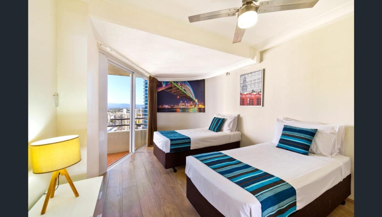 Zenith Ocean Front Apartments Gold Coast Extérieur photo