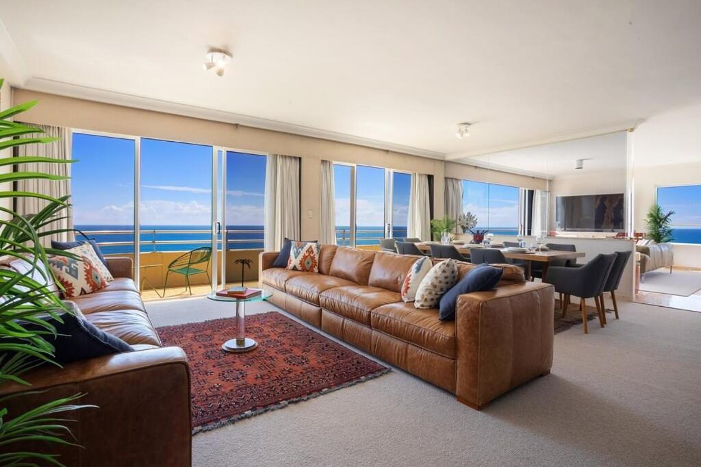 Zenith Ocean Front Apartments Gold Coast Extérieur photo