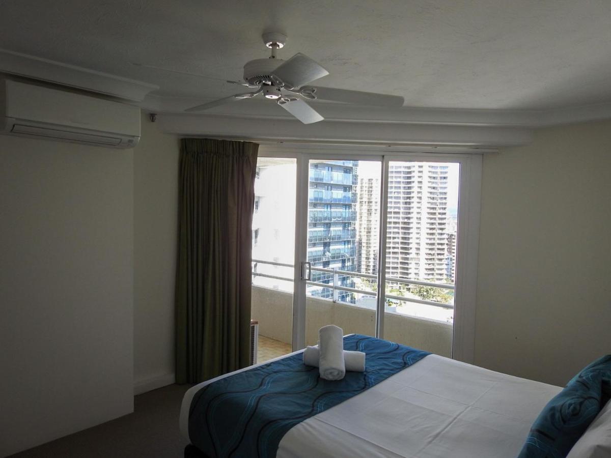 Zenith Ocean Front Apartments Gold Coast Extérieur photo