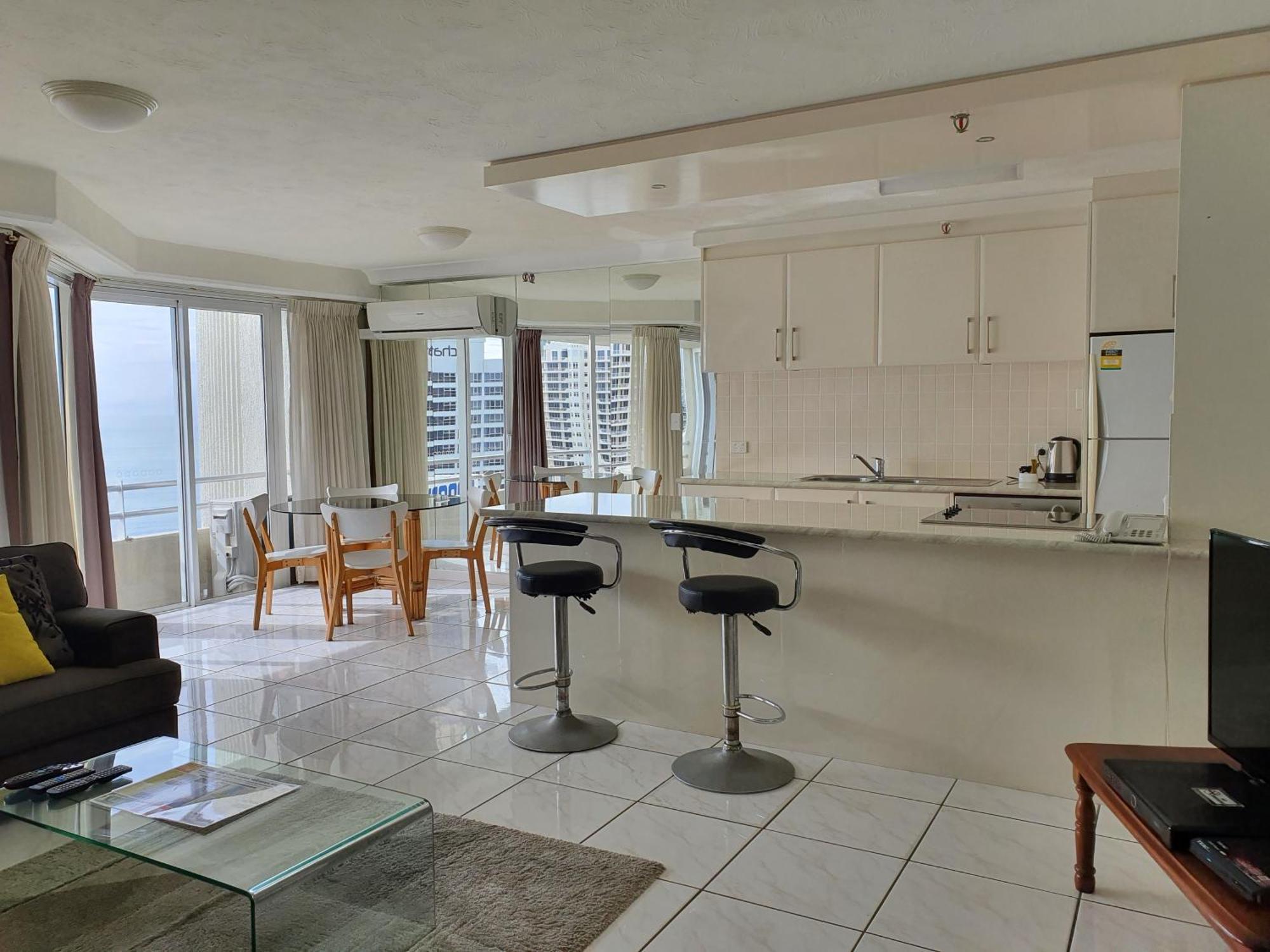 Zenith Ocean Front Apartments Gold Coast Extérieur photo