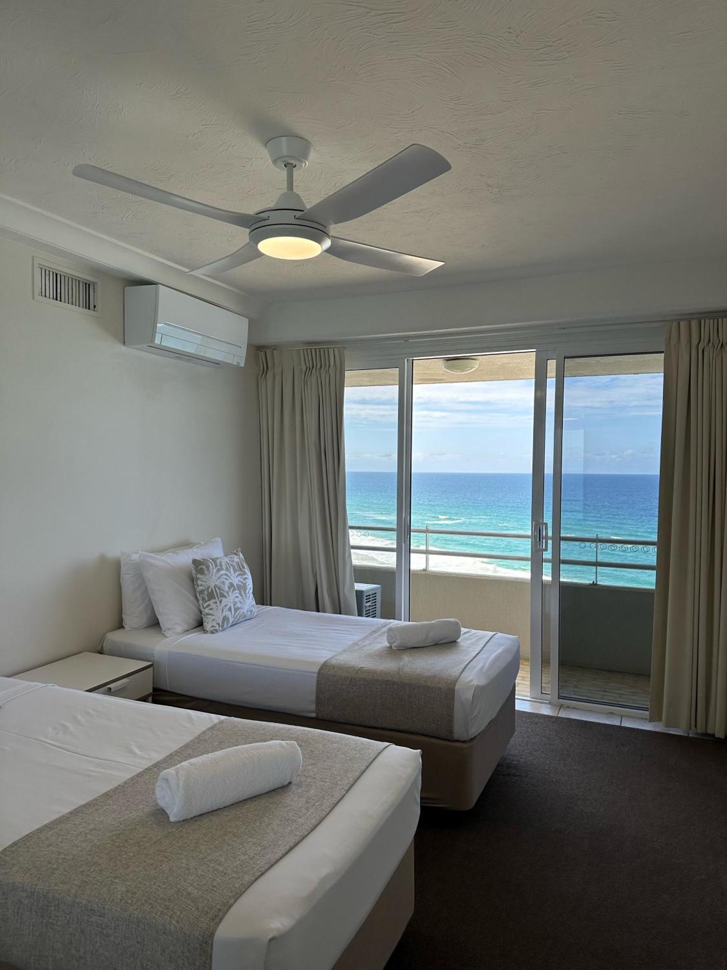 Zenith Ocean Front Apartments Gold Coast Extérieur photo