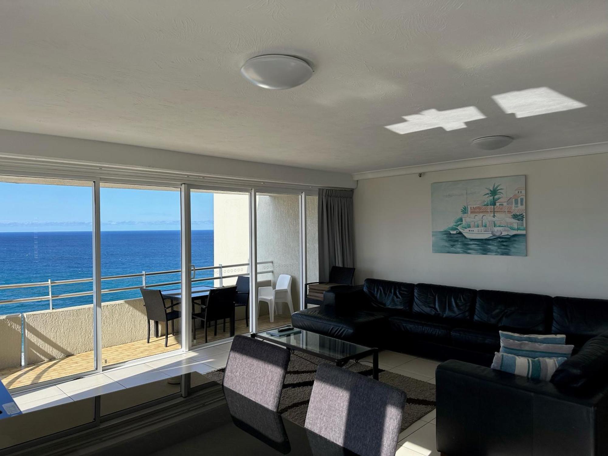 Zenith Ocean Front Apartments Gold Coast Extérieur photo
