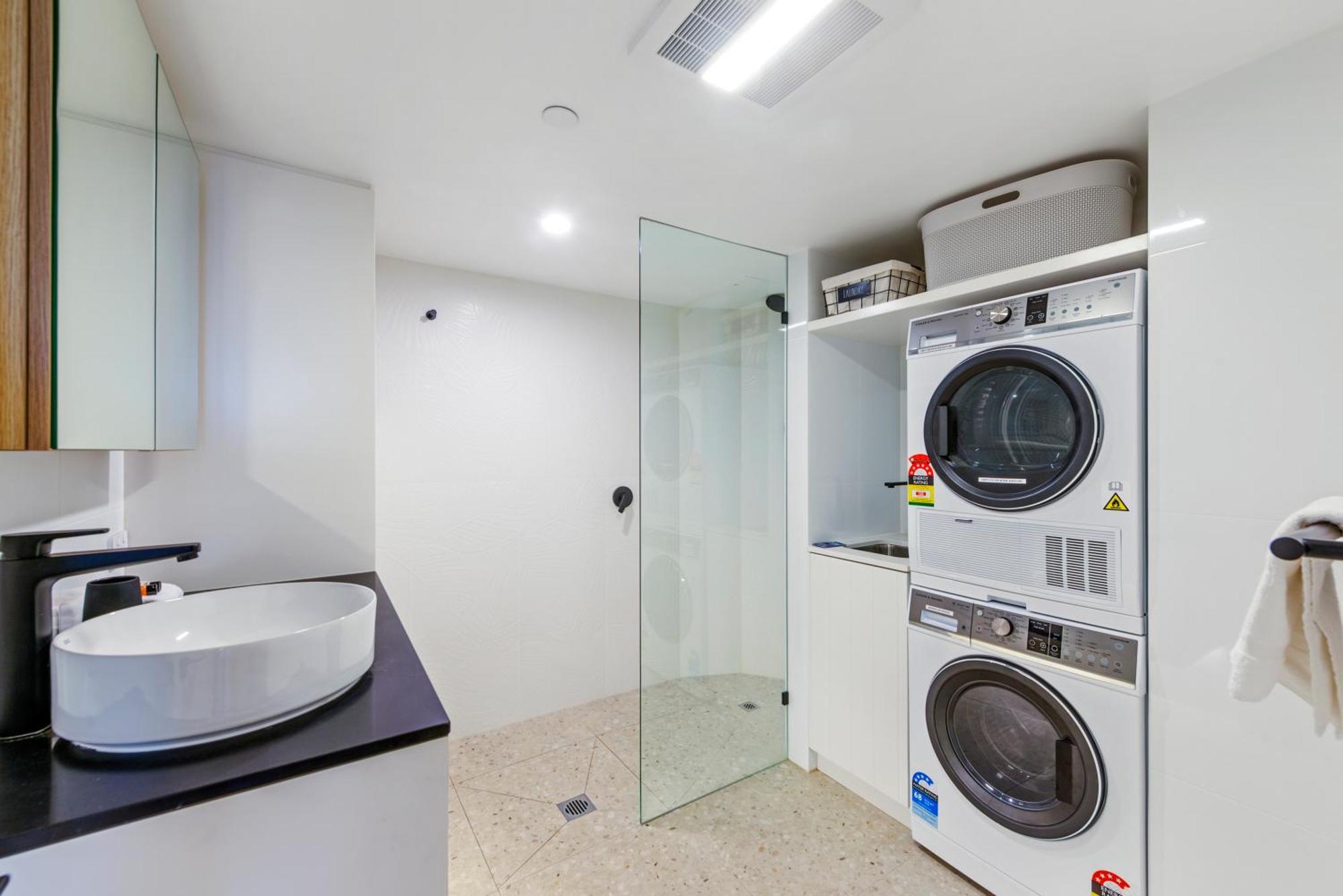 Zenith Ocean Front Apartments Gold Coast Extérieur photo