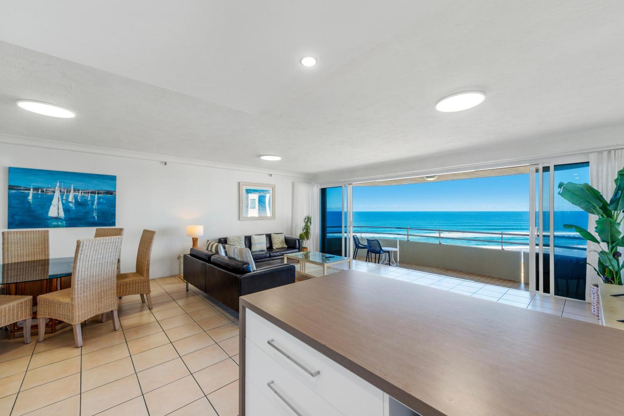 Zenith Ocean Front Apartments Gold Coast Extérieur photo